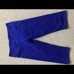 Fabletics deep blue Salar Crop size M